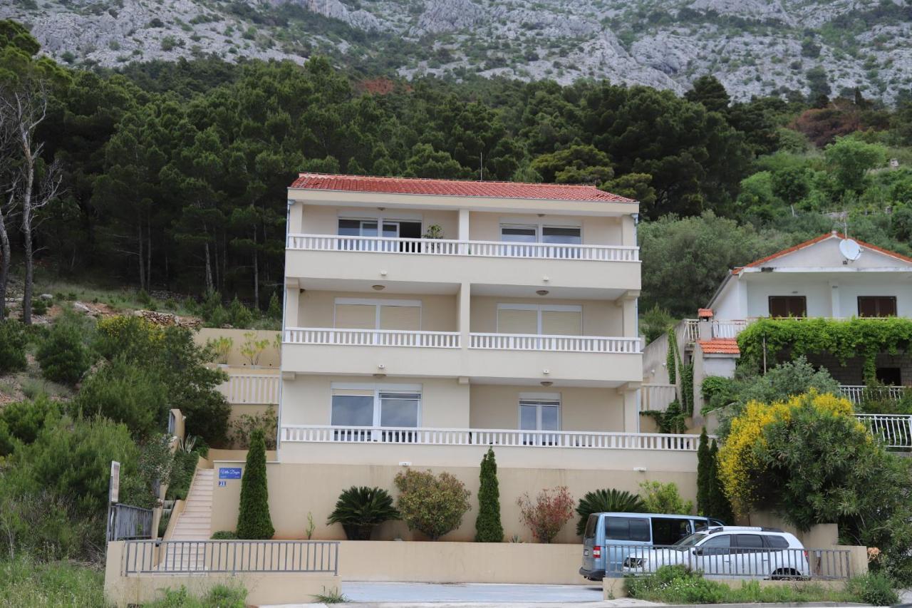 - Island View Apartment *